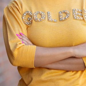 AKA maglione dorato a maniche corte maglia giallo brillante con testo dorato impreziosito da indossare capitolo