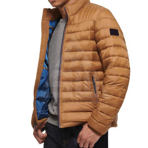 Veste matelassée à col montant à manches longues de haute qualité pour l'hiver en plein air pour hommes avec logo frontal Prix raisonnable - Product Image 2