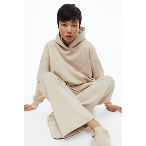 Trajes de chándal y chándal con logotipo personalizado para mujer Chándales delanteros planos de verano con decoración de encaje Trajes de jogging en blanco al por mayor - Product Image 3