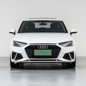 Berline de luxe A4L 2023 d'occasion, transmission automatique, jantes R18, toit panoramique foncé, conduite à gauche, plateforme MLB Evo, suspension à cinq bras, Euro - Product Image 1