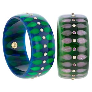 Bracelets joncs vintage faits main en résine multicolore – Bijoux artisanaux de qualité supérieure, design élégant pour femme - Product Image 1