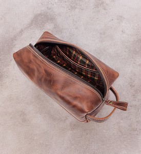 Neceser de lujo de gran capacidad hecho a mano, bolso de cuero genuino personalizable para hombres y mujeres, estilo de moda, Cosméticos de viaje con cremallera - Product Image 5
