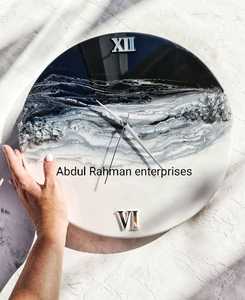 Reloj de madera de resina creativo antiguo, reloj de pared de cuarzo de hecho a medida para el hogar una sola cara, sala de estar, hecho a mano a un precio - Product Image 3