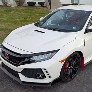 Honda Civic Type R 2018 Usado en Buenas Condiciones, Transmisión Manual de 6 Velocidades, Motor Turbo de 4 Cilindros y 306 hp - Product Image 1
