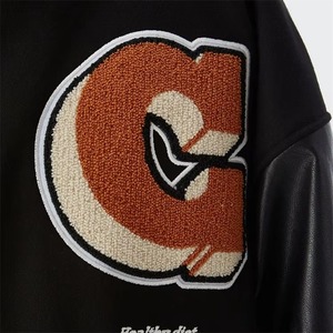 Veste bomber universitaire en cuir avec logo brodé en chenille personnalisé, corps en laine, manches en cuir, lettres brodées pour hommes, collège - Product Image 3