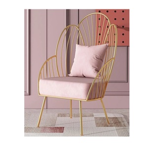 Silla metálica construida con una estructura de acero resistente que garantiza una comodidad estable y confiable, ideal para el hogar y la oficina. - Product Image 2