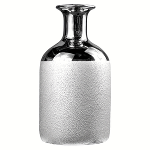 Florero de moda Florero decorativo de aluminio fundido de metal Florero de urna de flor plateado moderno - Product Image 1