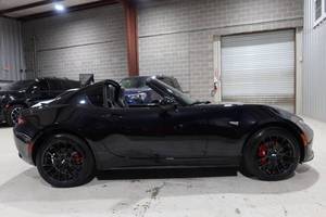 Mazda MX-5 Miata RF Club Luxury d'occasion à prix réduit, modèle 2025, à vendre - Product Image 4