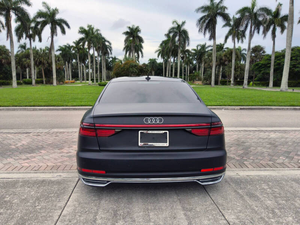 SUV de Lujo 2024, Tamaño Completo, Faros de Xenón, Interior de Cuero, Transmisión Automática, Volante a la Izquierda, Motor de Alto Rendimiento Trasero - Product Image 6