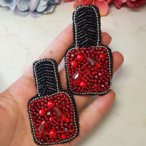 Pendentif Collier en Alliage de Turquoise Mohave avec Pierre Précieuse Rembourrée, Écologique, Résistant à l'Eau, Perles Noires, Bleues, Rouges, Violettes - Product Image 1