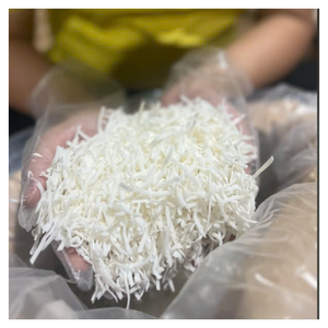 Saborea la carne de coco Premium de Vietnam: deliciosa carne de coco seca de calidad para bocadillos y creaciones culinarias con brillo a granel - Product Image 2