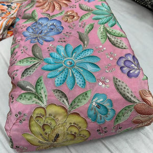 Tela de Viscosa Natural Crepé de Alta Calidad con Textura de Alta Torsión para un Acabado Suave y Perfecto para Otoño - Product Image 1