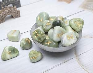 Ensemble de runes serpentines naturelles-Symboles gravés de Futhark aîné pour l'orientation spirituelle - Product Image 4