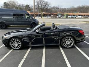 2023 Mercedes-Benz AMG SL Berline d'occasion Cabriolet Marque populaire Moteur Turbo Sièges en cuir Intérieur foncé R16 Chine Gauche Électrique - Product Image 6