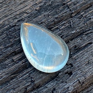 Excelente Natural 5,34 quilates aguamarina cabujón piedra Color superior forma de pera con buen brillo azul y blanco fabricación de collares de cuentas - Product Image 1