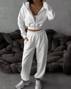 ชุดวอร์มผู้หญิงสำหรับฤดูหนาว ผ้าหนา ระบายอากาศได้ดี ลายพิมพ์ตามสั่ง เสื้อครอปท็อปลำลอง ชุดออกกำลังกาย เสื้อฮู้ดซิปแบบเรียบง่าย กางเกงจ็อกเกอร์ - Product Image 4