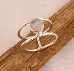 Superbe bague en argent sterling 925 plaqué arc-en-ciel avec pierre de lune serti de lunette poire 9mm bijoux faits à la main bijoux tendance pour femmes - Product Image 5