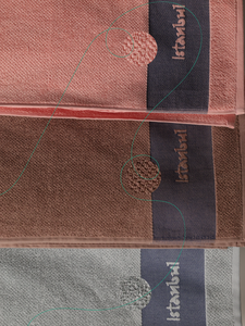 Toalla de Baño Jacquard de Lujo para Hotel, Diseño Estambul, 70x140cm, 600 GSM, Ultra Suave, 100% Algodón, Spa, Resort, Venta al Por Mayor - Product Image 3