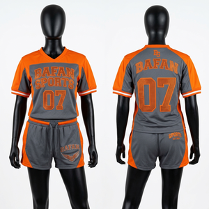 ชุดเสื้อฟุตบอลสีเทากรมท่าผ้าโพลีเมช 180 GSM พร้อมกางเกงขาสั้น  แบบซับลิเมชั่น สกรีนโลโก้ตามสั่ง ชุดสำหรับผู้หญิง - Product Image 1