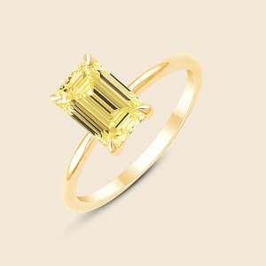 Anillo de Diamantes con Esmeralda Corte Esmeralda, Diamante Cultivado en Laboratorio de 0.3 Quilates F-VS en Oro Sólido de 14K, Ideal para Regalos Festivos - Product Image 3