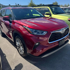 SUV hybride de luxe d'occasion en excellent état, 4x4 automatique, transmission intégrale, édition Platinum, avec garantie de 3 ans pour l'exportation - Product Image 3