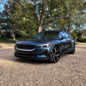 NEATLY USADO 2022 Pol e st ar 2 Rendimiento de motor dual - Product Image 1