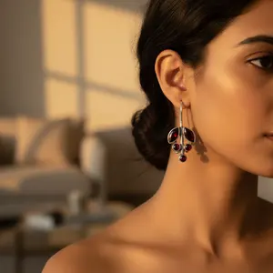 Boucles d'oreilles pendantes en argent 925 pour femmes avec améthyste et perle d'eau douce, motif floral - Product Image 1