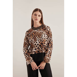 Blusa informal gótica con estampado de leopardo y cuello alto para mujer - Product Image 6