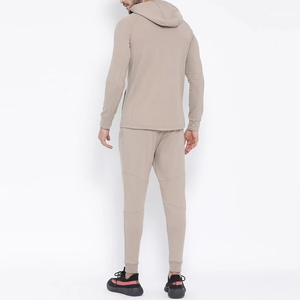 Haute qualité personnalisé votre propre logo survêtements pour hommes ensembles de survêtements vêtements décontractés confortables et respirants - Product Image 4