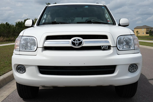 Toyota Sequoia SR5 4WD 2006 d'occasion en excellent état, sans accident, conduite à gauche/droite - Product Image 1