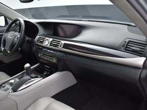 รถยนต์มือสอง ปี 2024 LS 460 AWD ซีดาน เบาะหนัง หลังคาพาโนรามิก เกียร์อัตโนมัติ ภายในสีเข้ม เครื่องยนต์ 6 สูบ แบบดูดอากาศธรรมชาติ - Product Image 6