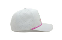 Casquette de baseball en tissu polyester blanc perforé, nom de marque personnalisé, MOQ faible, logo personnalisé, casquette de golf de haute qualité, perforée LR2