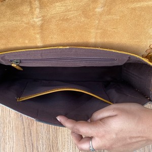 Handtooled véritable cuir de vachette Floral Ins Style femmes grand sac à bandoulière pochette avec Boho cheveux Logo nouveaux sacs à main - Product Image 6