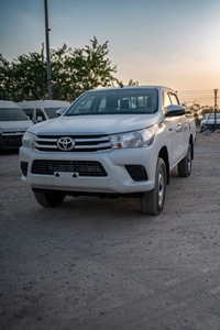 Top bán hàng cho Hilux 2.7 DC 4x2 GL <span class=keywords><strong>2025</strong></span> mô hình - Product Image 2