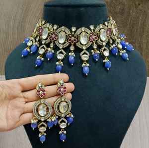 Diseño elegante tradicional de conjunto de collar nupcial de Kundan pesado conjunto de Gargantilla para mujeres niñas para funciones de boda - Product Image 2