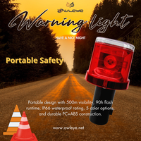 Balise de sécurité solaire 4 LED, portée visuelle 500 m, autonomie 8 h pour 120 h de fonctionnement, protection IP66, durable en PC+ABS, résistante à la température