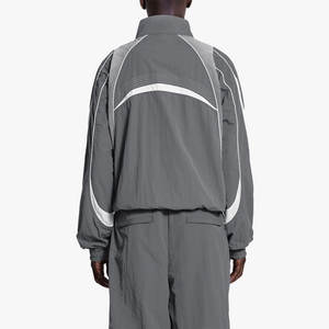 ชุดแจ็คเก็ตและกางเกงวอร์มลำลองแบบสวมใส่สบาย ผลิตจากผ้าโพลีเอสเตอร์/คอตตอน  พร้อมซิป  ทรงปกติ  สะท้อนแสง  กันน้ำ  กันลม  ระบายอากาศได้ดี - Product Image 4