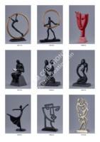 Figurine de yoga en aluminium artisanale, écologique et personnalisée, représentant un corps féminin élégant, style pop art moderne de haute qualité, idéale pour les mariages.