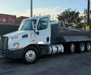 พร้อมส่งมอบรถบรรทุกมือสอง Freightliner Cascadia ปี 2015 พร้อมจัดส่งทั่วโลก - Product Image 5