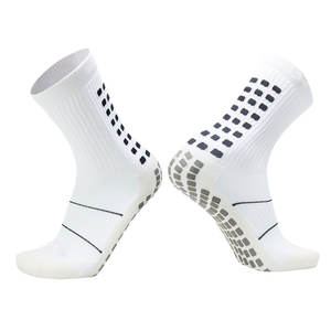 Chaussettes de sport de football fabriquées en usine, chaussettes de sport en gros, chaussettes de sport personnalisées de couleur unie - Product Image 1