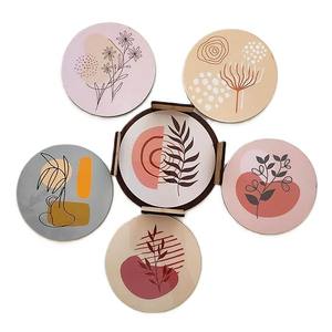 ที่รองแก้ววอลนัทไม้รูปทรงกลมและสี่เหลี่ยมดีไซน์เป็นเอกลักษณ์และดูมีระดับ - Product Image 3