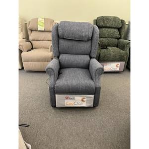 Sillón Reclinable Cosi Iconic de Cuatro Motores, con Marco de Madera Extensible, Respaldo Independiente, Controles de Reposapiés, 3 Tamaños, 4 Colores, Juego de 3 - Product Image 2