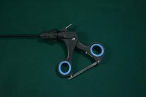 Pinza Corta Babcock Laparoscópica de Acero Inoxidable, 5mmx330mm, Instrumentos Quirúrgicos Manuales Reutilizables, CE - Product Image 6