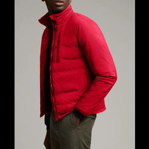 Chaqueta acolchada de alta calidad Color rojo con Capucha ajustable Chaqueta acolchada de invierno informal Personalizada para hombres - Product Image 3