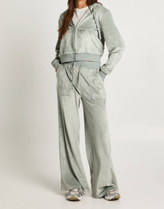 Ensemble 2 pièces : sweat à capuche court zippé en velours et pantalon large, coupe décontractée, streetwear, OEM ODM, marque privée - Product Image 3