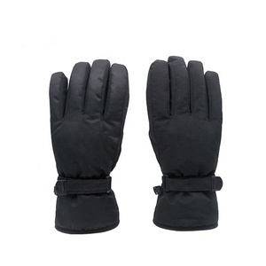 El agarre resistente usa guantes de ciclismo ligeros personalizados OEM para hombre poliéster PU Palma a prueba de viento almacenamiento de calor dedos largos invierno - Product Image 2