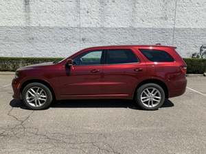 Dodge Durango GT Plus AWD 2021 / Disponible à la vente, faible kilométrage, moteur essence, véhicule propre et sans accident. - Product Image 4