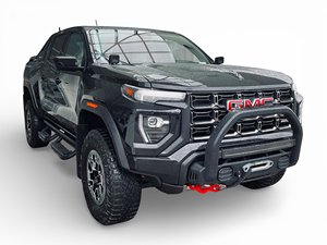 GM C Canyon 4WD AT4X 2024 Usado en Buen Estado - Product Image 3