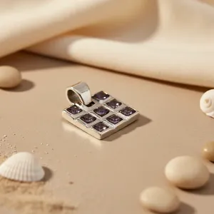 จี้ห้อยคอทรงสี่เหลี่ยมประดับพลอยอะมีทิสต์ ทำด้วยมือจากเงินแท้ 925 ชุบทองชมพู สำหรับผู้หญิง - Product Image 2