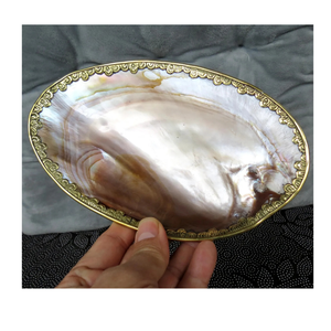 Assiette en nacre de luxe faite à la main plat en coquille d'huître naturelle pour une cuisine raffinée fruits de mer restauration hôtels restaurants vente en gros - Product Image 1